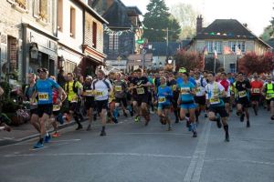 IMG_8333 En rythme, jambe droite levée.jpg